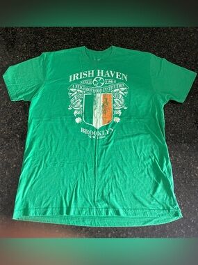 Dive Bar Shirt Club mens tshirt, XL, green, soft, like new.
